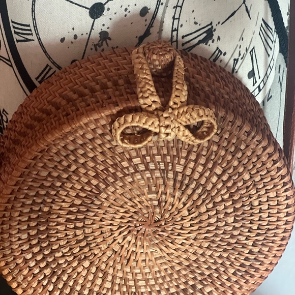 Cross body Straw woven purse - Picture 4 of 7